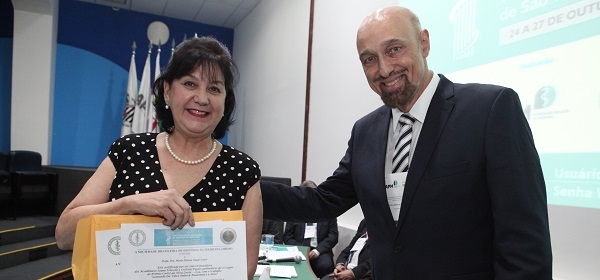Premiações marcam a abertura do 24º Congresso Brasileiro de História da Medicina