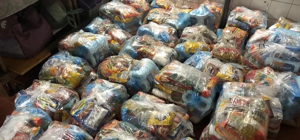 Médicos bolivianos lançam campanha para doação de alimentos