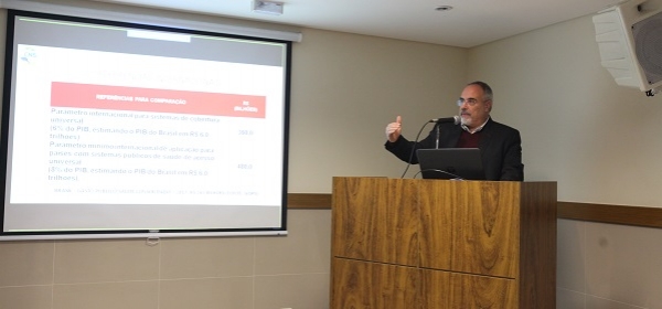 “Todo mundo, sem distinção, usa o SUS”