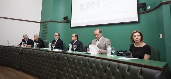 Amigos e familiares relembram Donaldo Cerci da Cunha