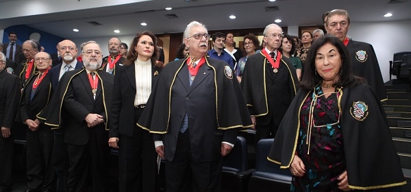 APM sedia posse de novos membros da Academia de Medicina de São Paulo