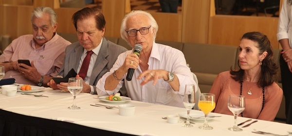 Professor da Santa Casa reflete sobre tratamento com estatina para idosos