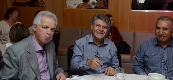 Grande público prestigia Milton Felix Quarteto em happy hour da APM