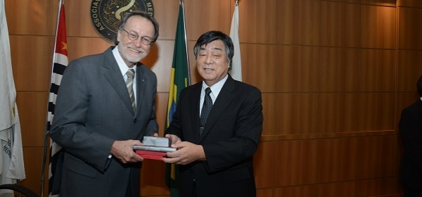 APM recebe representantes da Associação Médica de Hiroshima