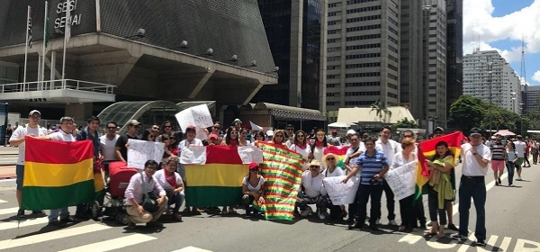Médicos se reúnem na sede da APM para debater situação política da Bolívia