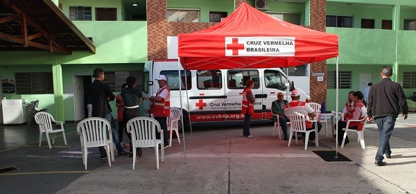 Voluntários por Amor realiza mais de 4 mil consultas em mutirão de atendimento