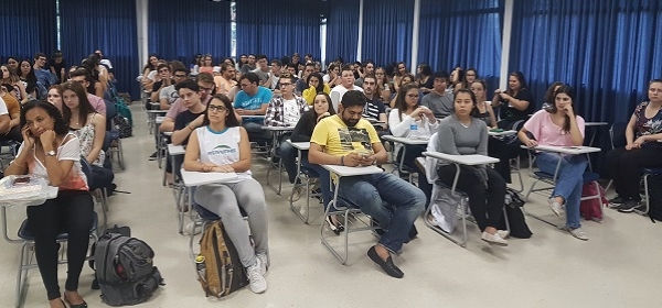Presidente da APM visita Faculdade de Ciências Médicas de São José dos Campos