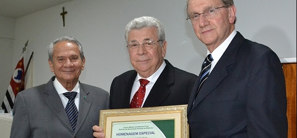 Festa do Dia do Médico com homenagens em Ribeirão Preto
