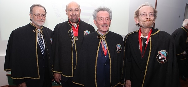 Lybio José Martire Junior toma posse na Academia de Medicina de São Paulo