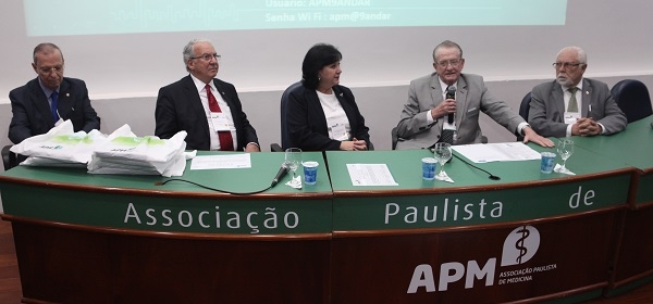 Fundador da ANM é destaque em I Encontro das Academias de Medicina de SP e do RS