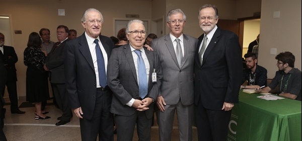 Presidente da APM prestigia posse na Faculdade de Medicina da Santa Casa de SP