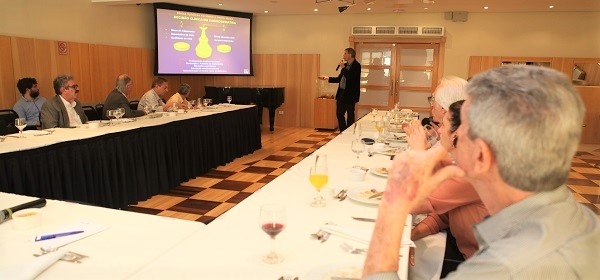 Professor da Santa Casa reflete sobre tratamento com estatina para idosos