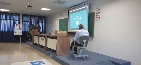 Presidente da APM visita Faculdade de Ciências Médicas de São José dos Campos