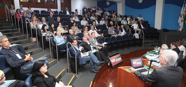 Delegados aprovam previsão orçamentária da APM para 2020