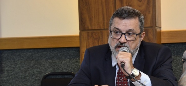 Reunião da Frente Democrática em Defesa do SUS na APM define ações para 2018