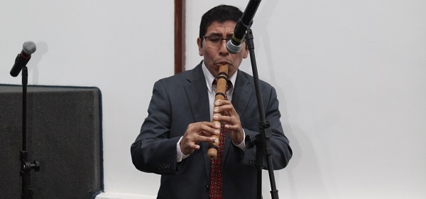 Voluntários por Amor: médicos e profissionais da saúde recebem certificado