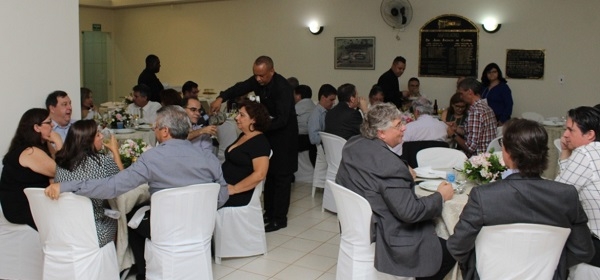 Diretoria da APM se reúne para reinauguração em Franca