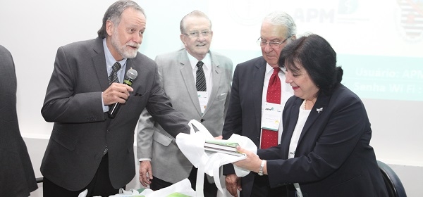 Fundador da ANM é destaque em I Encontro das Academias de Medicina de SP e do RS