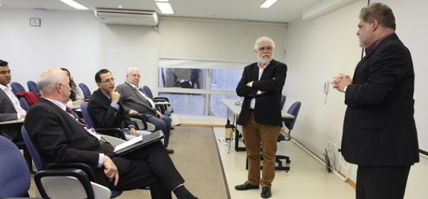 Comissão de Negociações vai à Unidas apresentar pauta   