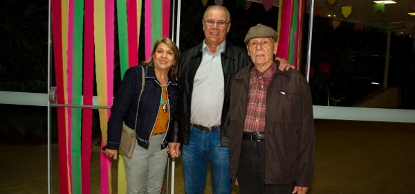 Arraial de Limeira reúne cerca de 100 pessoas