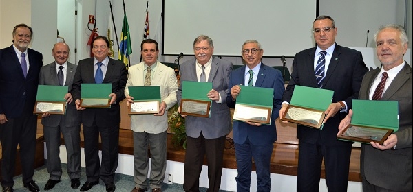 SBC entrega Troféu Amor Pela Medicina e homenageia ex-presidentes
