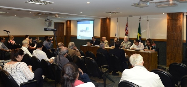 Reunião da Frente Democrática em Defesa do SUS na APM define ações para 2018