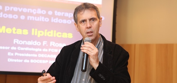 Professor da Santa Casa reflete sobre tratamento com estatina para idosos