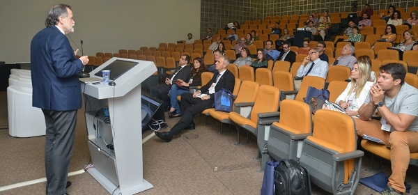 Presidente da APM participa de Congresso de Pneumologia e Tisiologia