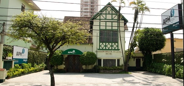 Santos comemora 80 anos de conquistas