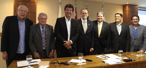 Em reunião na APM, Mandetta defende organização política para os médicos