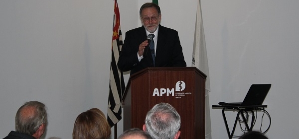 Diretoria da APM prestigia o VII Congresso Interdisciplinar da APM Santos