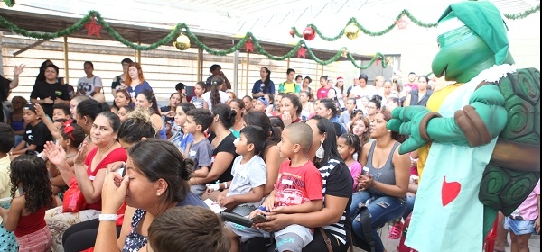 Voluntariado da APM diverte Natal de pacientes na Santa Casa