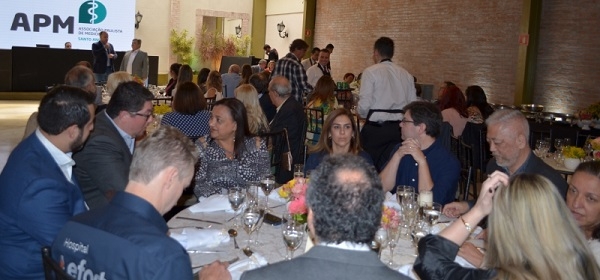 Almoço do Dia do Médico em Santo André reúne mais de 200 participantes