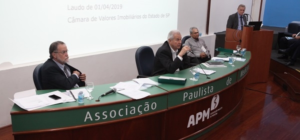 Delegados aprovam prestação de contas da APM com voto de louvor