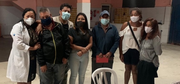 Médicos bolivianos lançam campanha para doação de alimentos