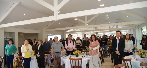 Presidente da APM é homenageado em solenidade de entrega de obras do Clube de Campo