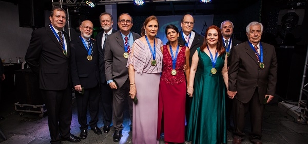 APM Santos comemora 80 anos e Dia do Médico
