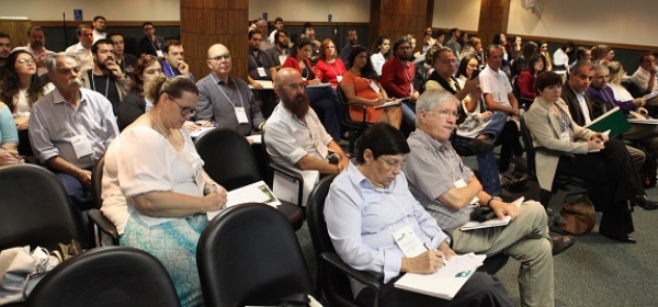 Evento da APM debate o uso dos canabinóides no tratamento da dor