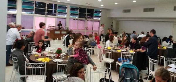 APM Marília: casa lotada no almoço de Dia dos Pais