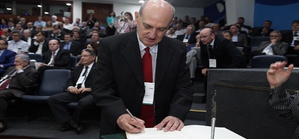 Emoção e união marcam a posse da nova diretoria da APM