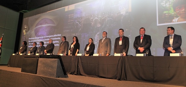 Presidente da APM participa de abertura do 24º Congresso da Sogesp