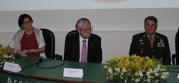 SBCM homenageia presidente da APM