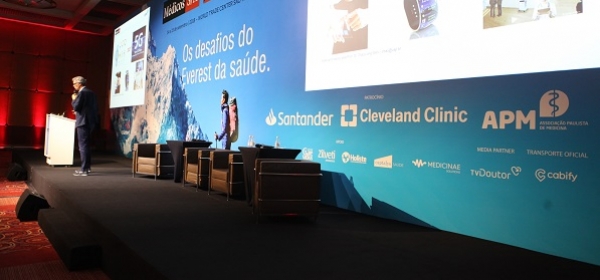 Diretores da APM participam do Fórum Médicos S/A