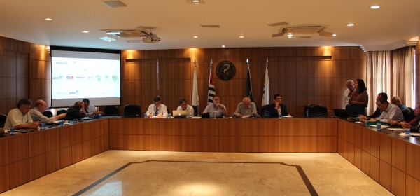 Diretoria da APM reforça benefícios da parceria com a plataforma DrApp