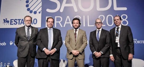 Summit Saúde: Presidente da APM debate núcleos técnicos no Judiciário