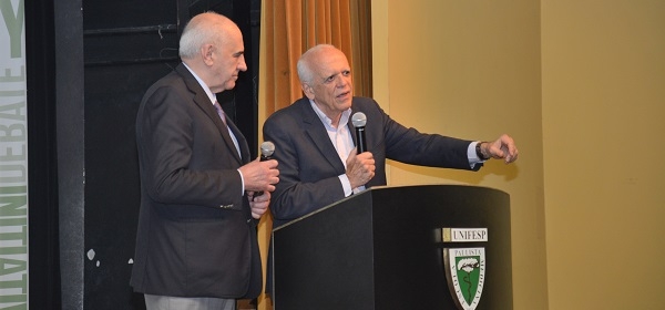 Presidente da APM participa de Congresso Internacional de Estudantes Médicos