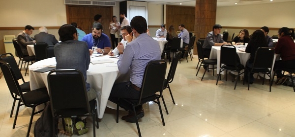 Médicos jovens debatem saúde, trabalho e tecnologia