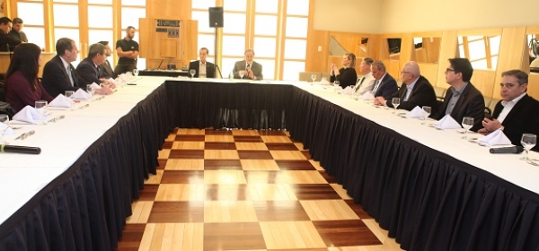 APM apresenta demandas dos médicos a deputados estaduais e federais