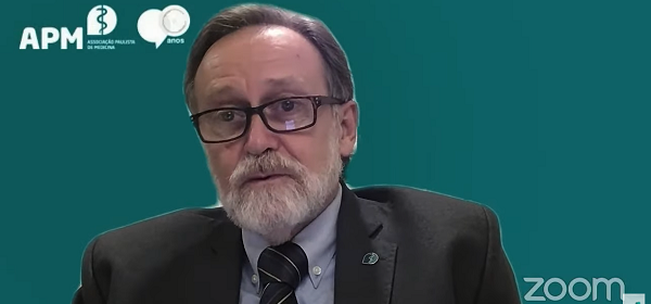 Evasão de doutores brasileiros é abordada em webinar APM/AMB