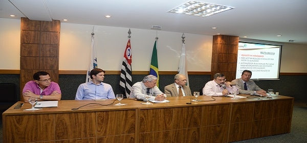 Médicos paulistas iniciam campanha 2017 por reajustes e avanços